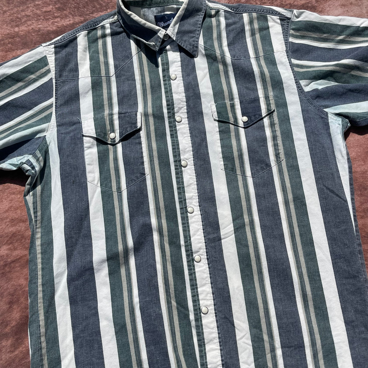 Wrangler Pearl Snap - Large (Short Sleeve)