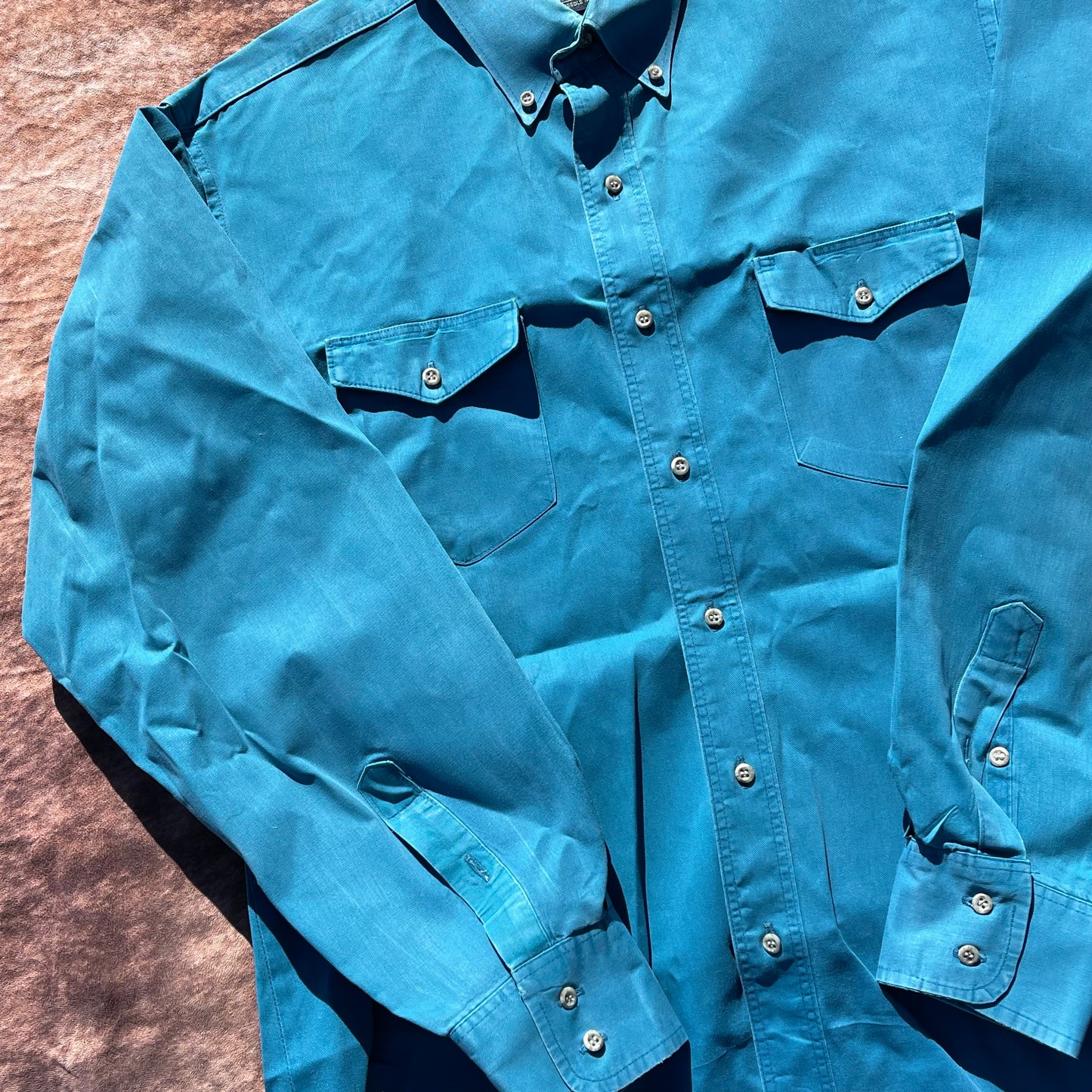 Wrangler Button Up - L/XL (17-35)(Starched)