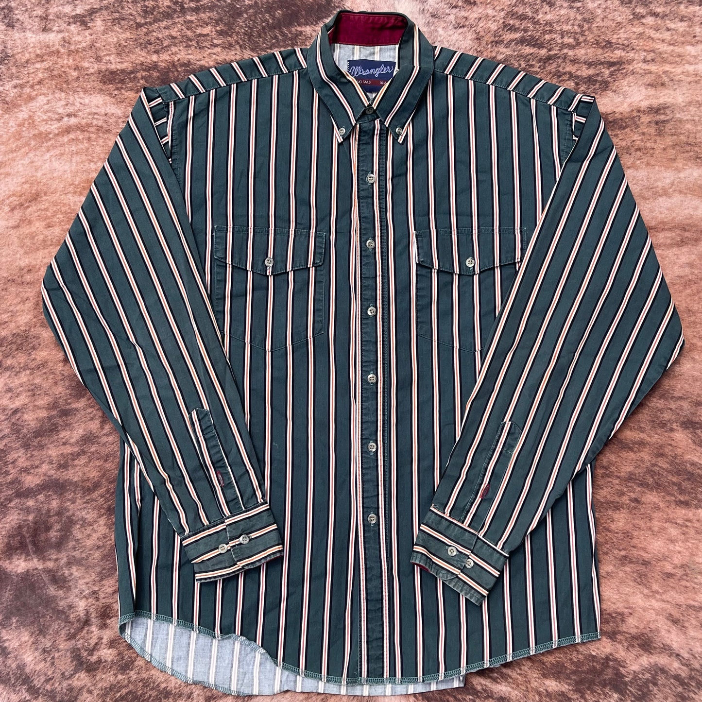 Wrangler Button Up - Large (16 1/2)