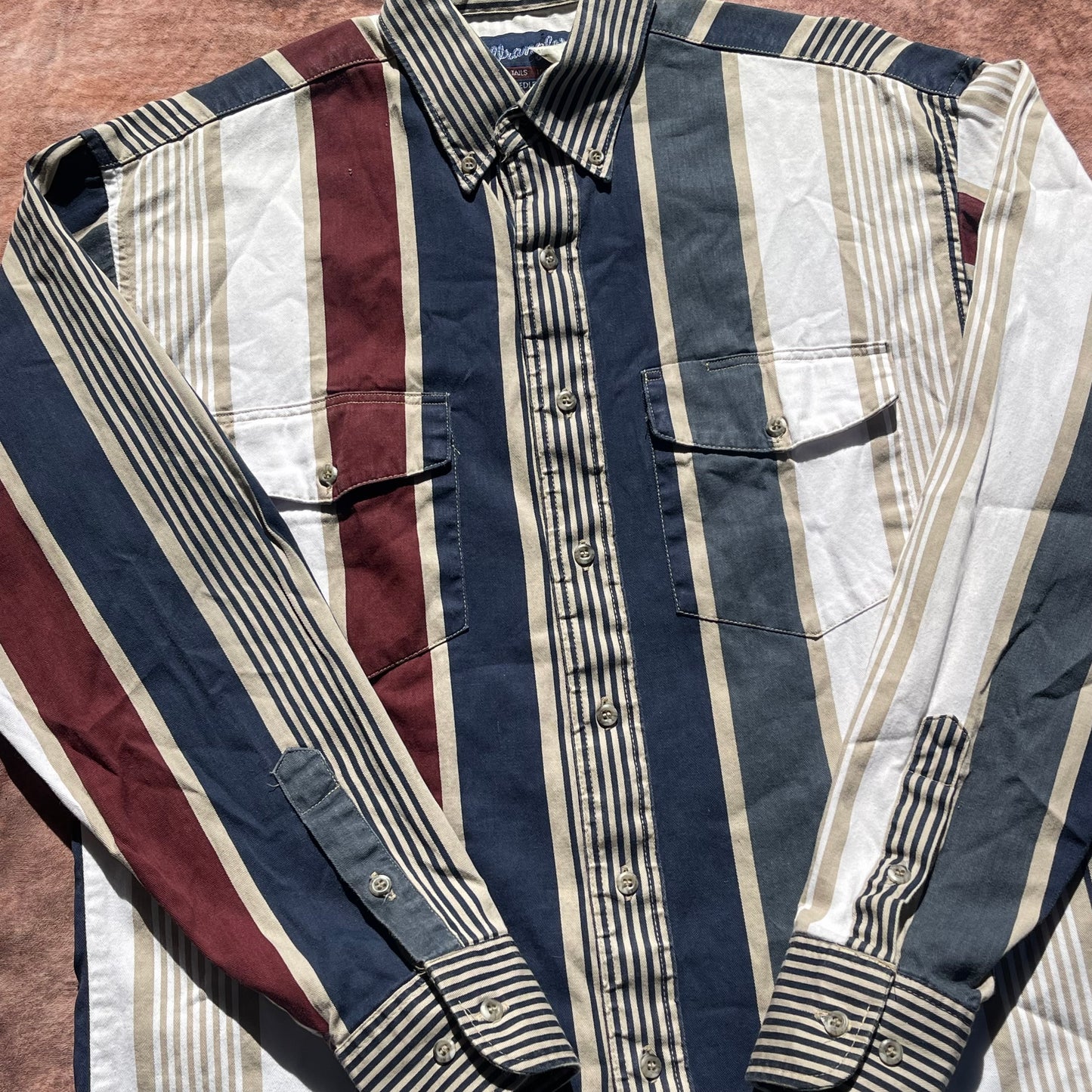Wrangler Button Up - Medium (15 1/2-34)