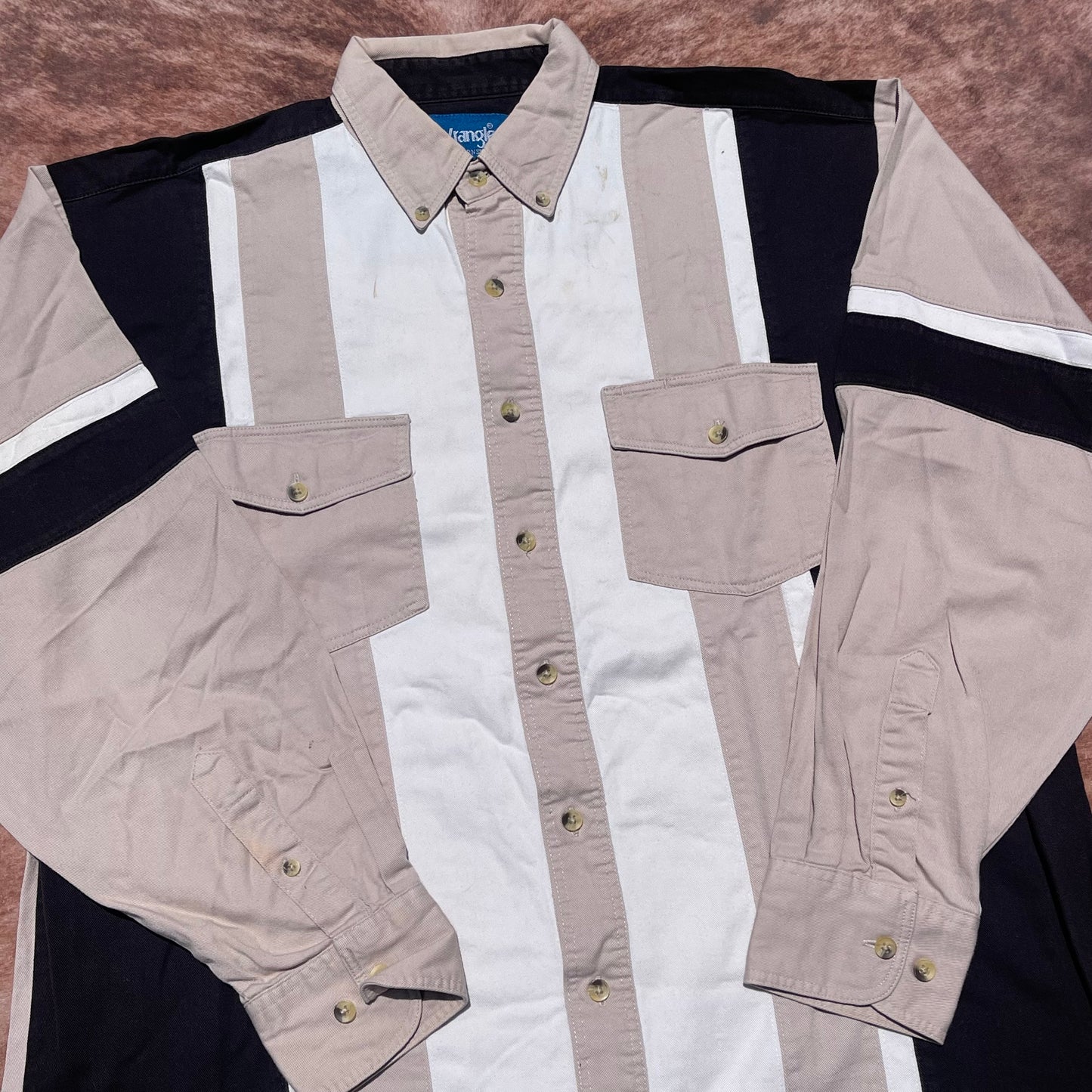 Wrangler Button Up - Looser Fitting Large