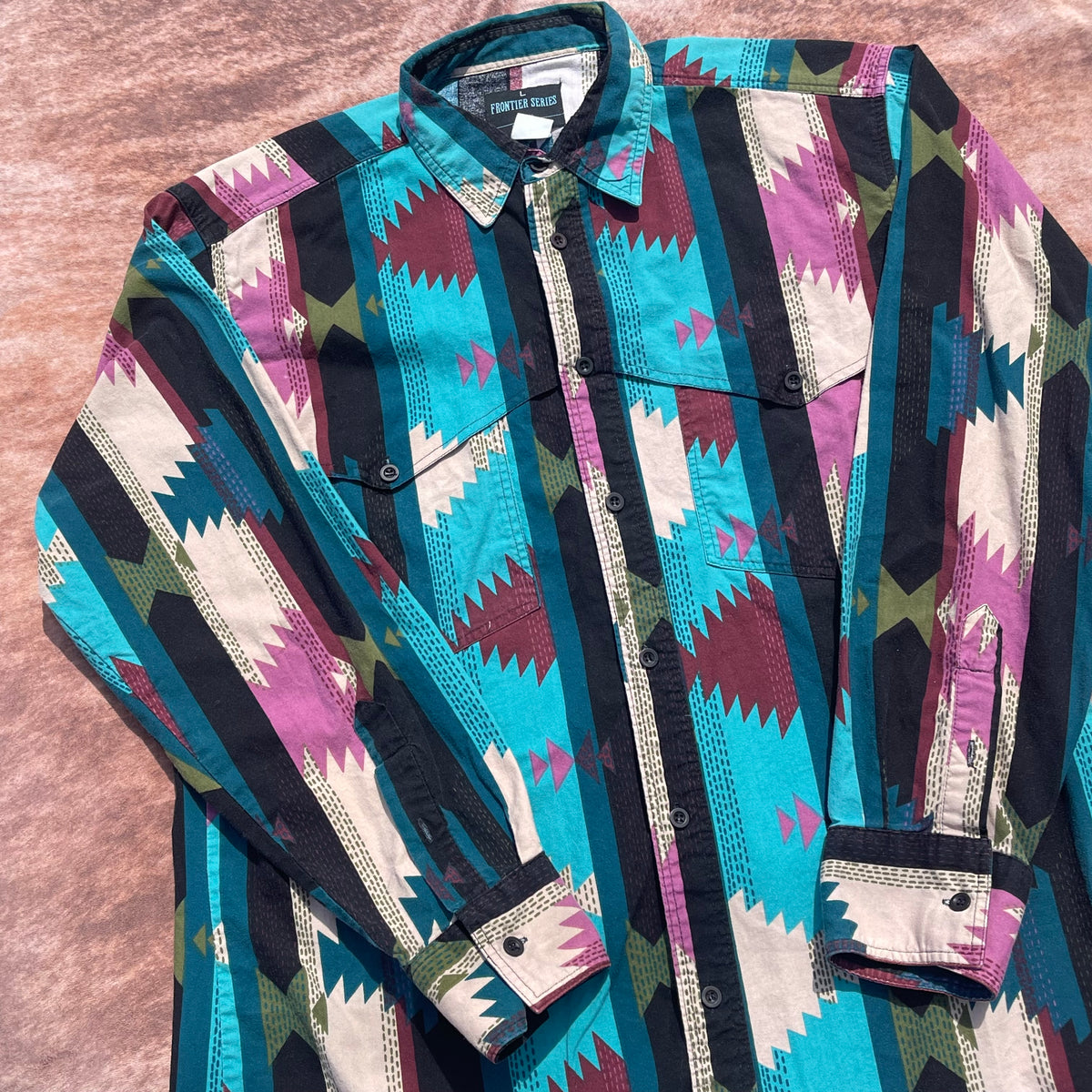 Frontier Series Wrangler Button Up - Large (16-16 1/2)