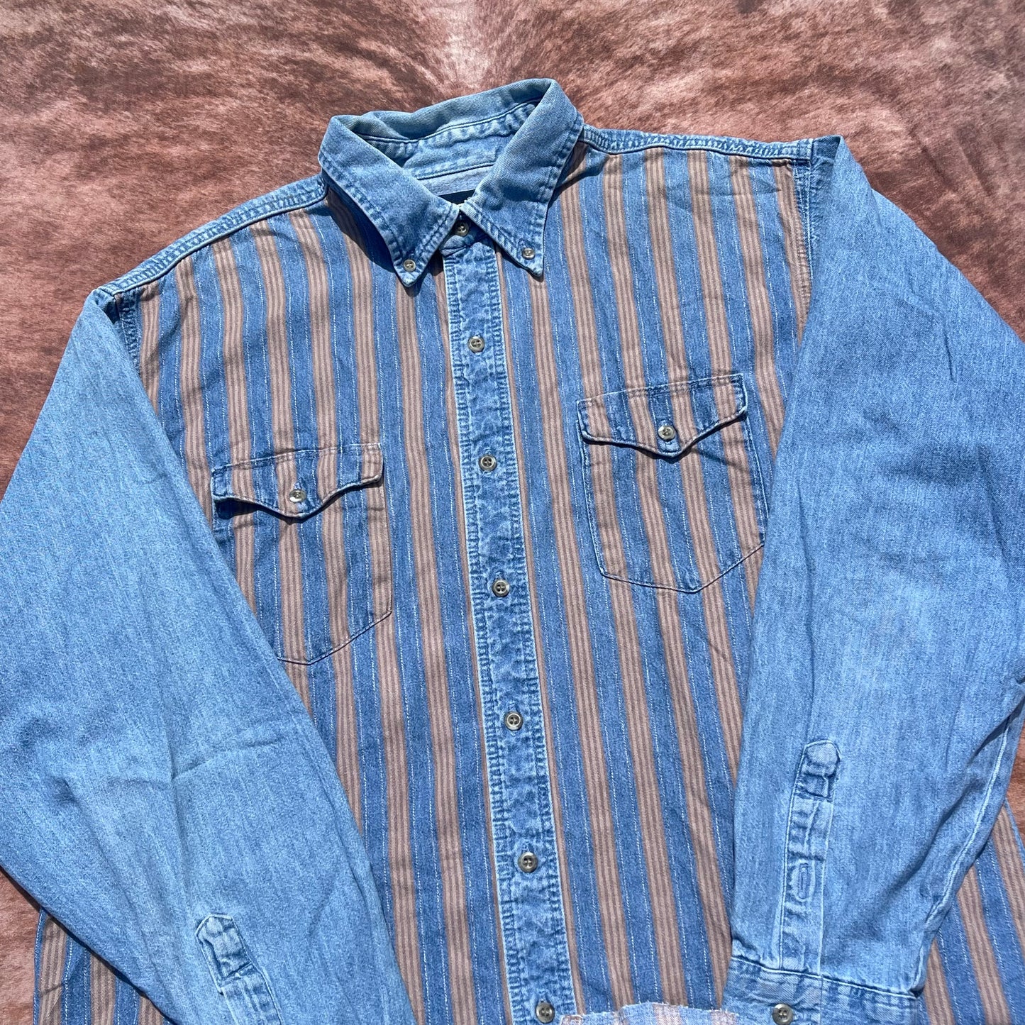 Wrangler Button Up - Large (17-35)
