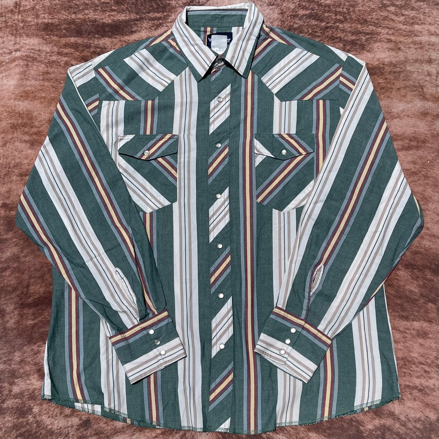 Wrangler Pearl Snap - L/XL