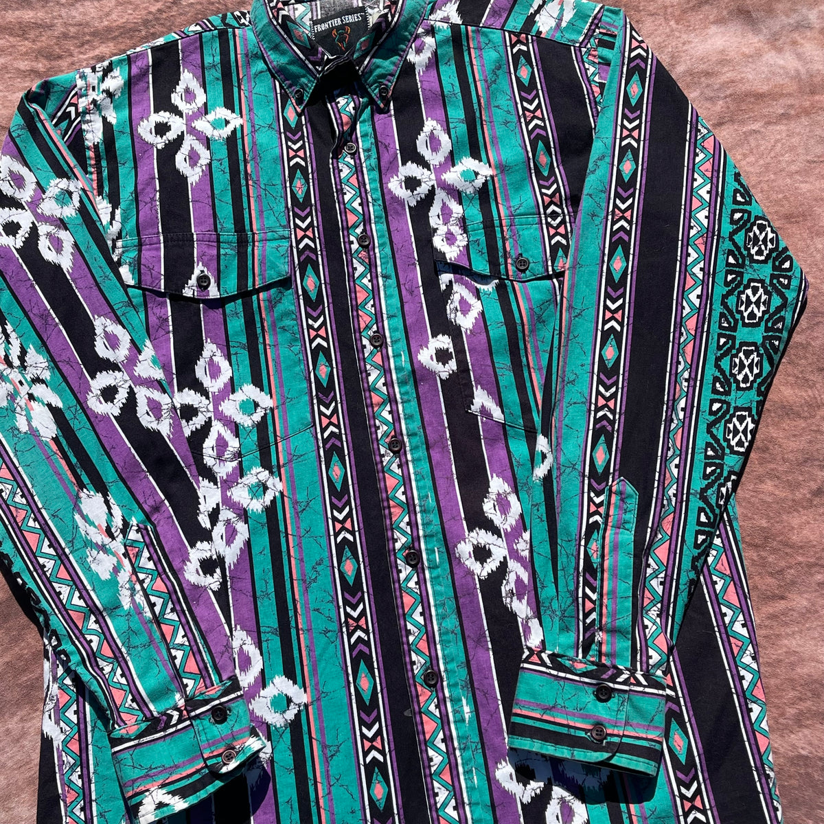 Frontier Series Wrangler Button Up - Small