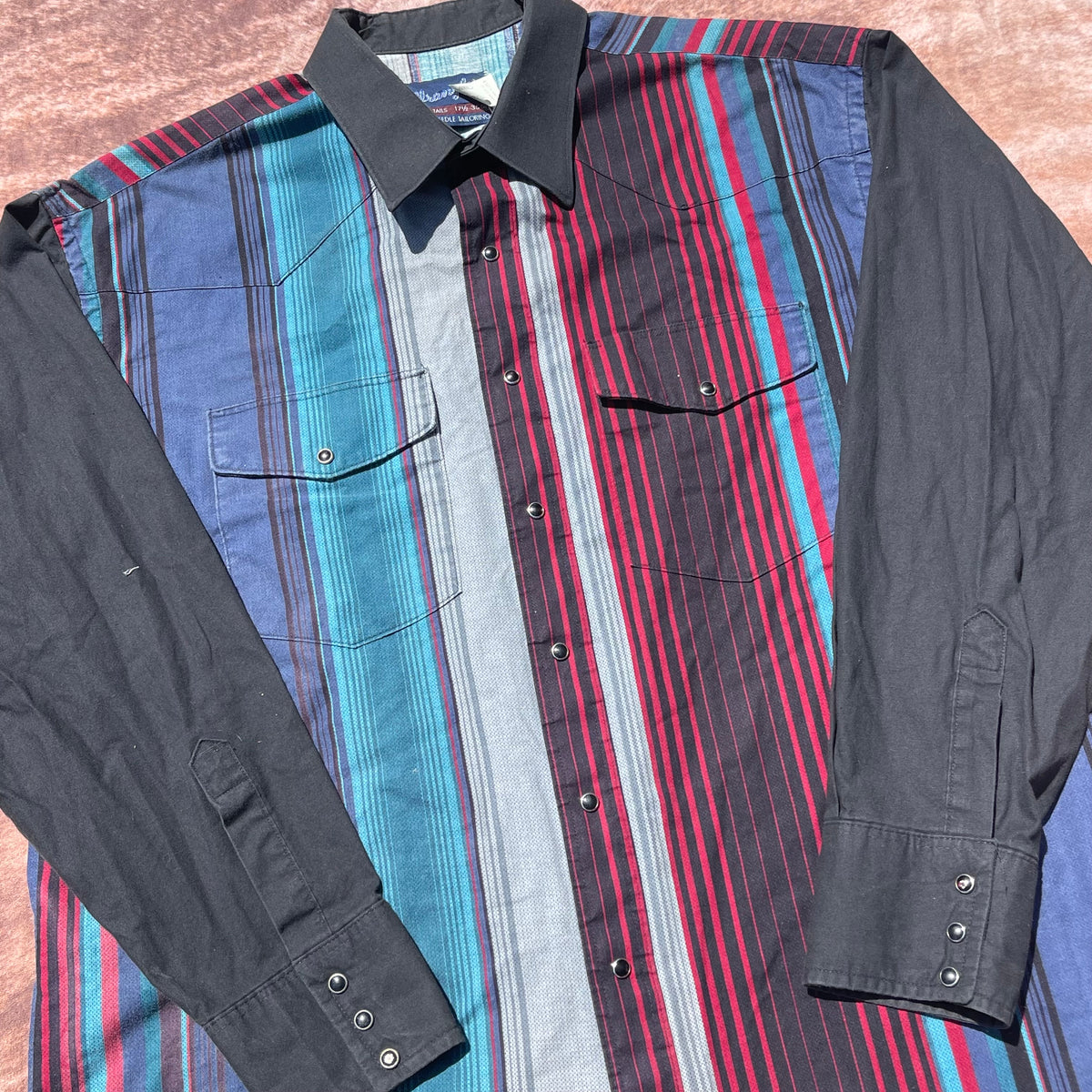 Wrangler Pearl Snap - XL (17 1/2-35)