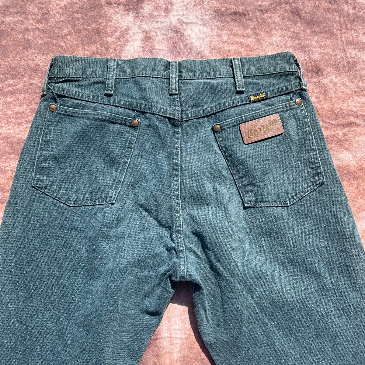 Men’s Wrangler Jeans - 32X34 (style 13MWZKM)(Made in the USA)