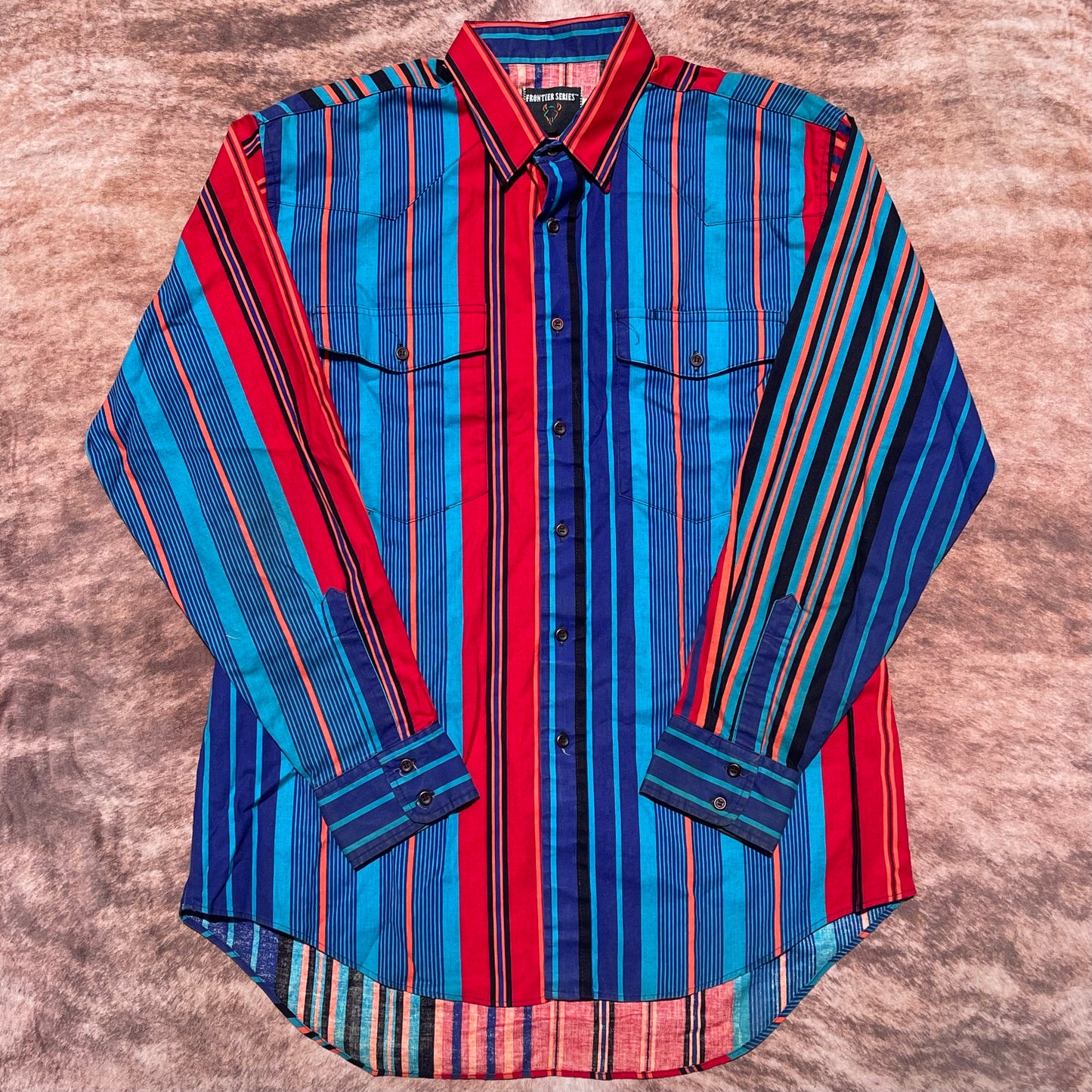 Frontier Series Wrangler Button Up - Large
