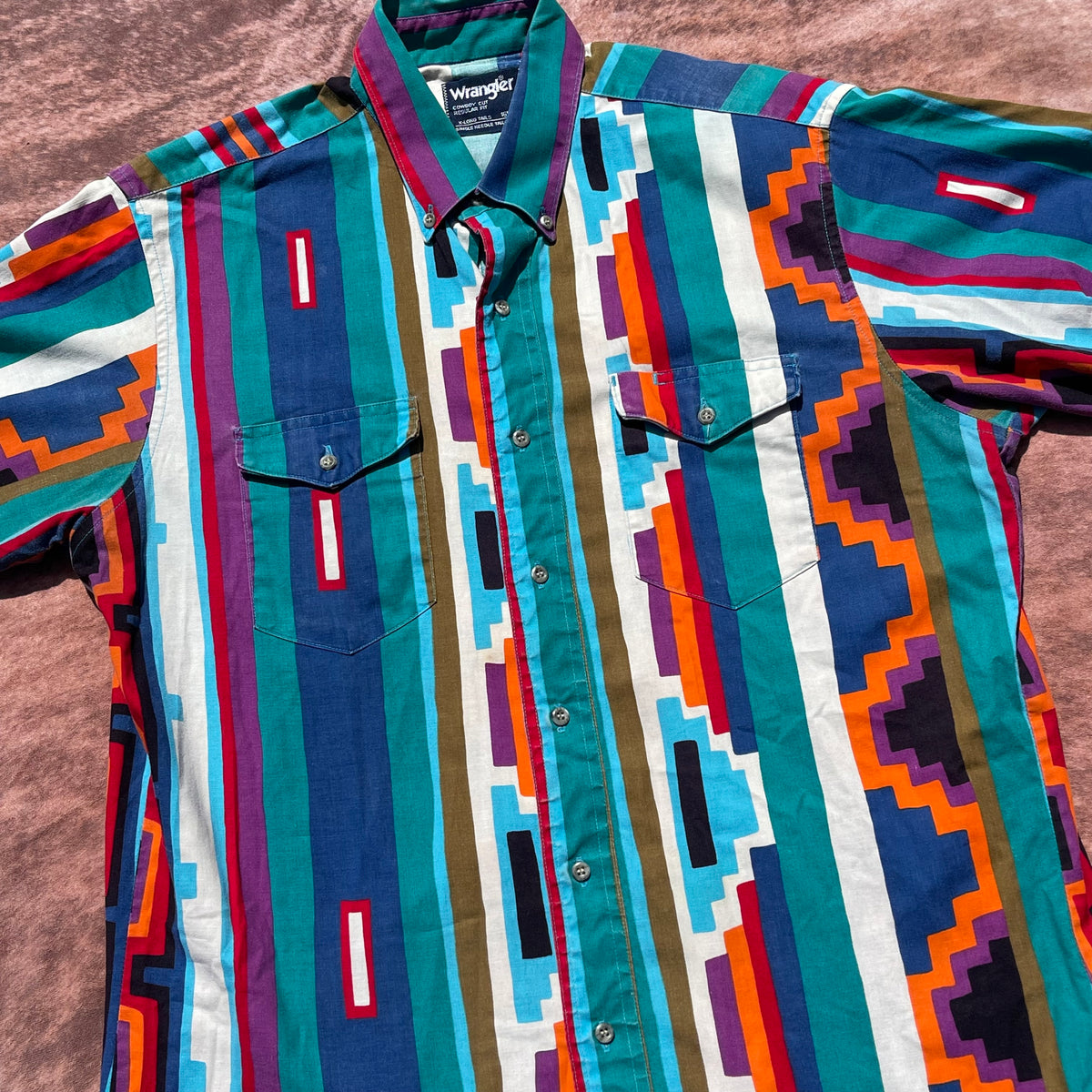 Wrangler Button Up - M/L (16 1/2)(Short Sleeve)