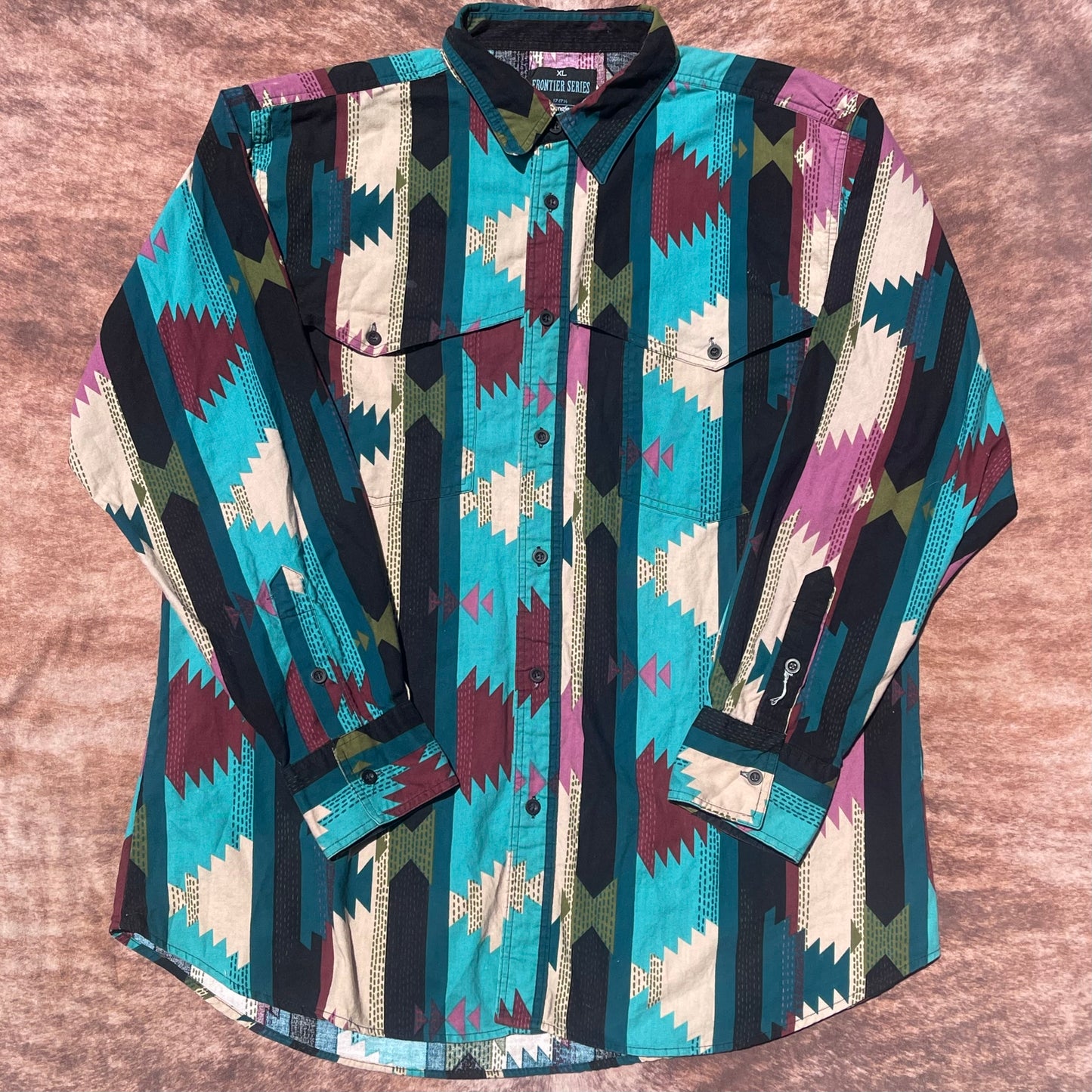Frontier Series Wrangler Button Up - L/XL (17-17 1/2)