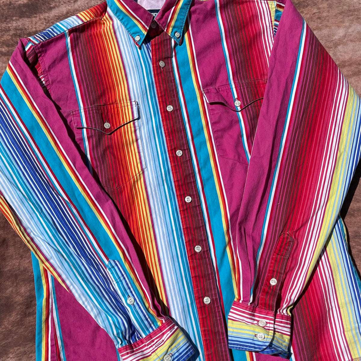 Wrangler Button Up - Medium (15 1/2-35)