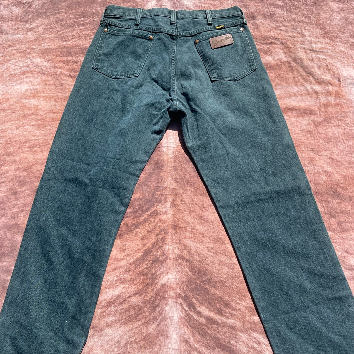 Men’s Wrangler Jeans - 32X34 (style 13MWZKM)(Made in the USA)