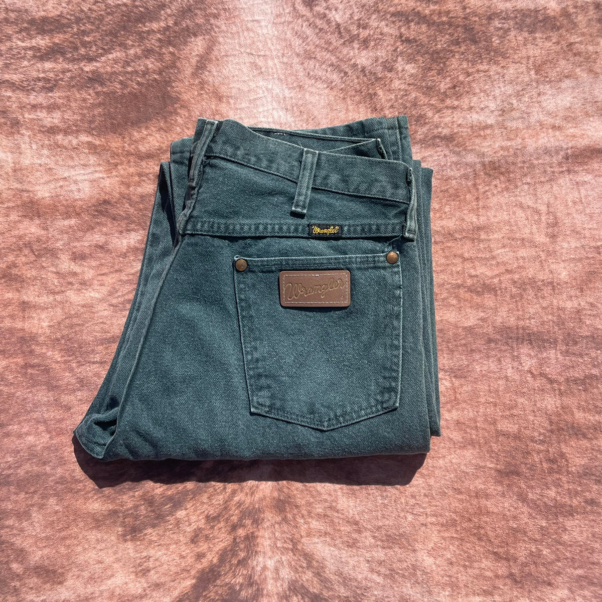 Men’s Wrangler Jeans - 32X34 (style 13MWZKM)(Made in the USA)