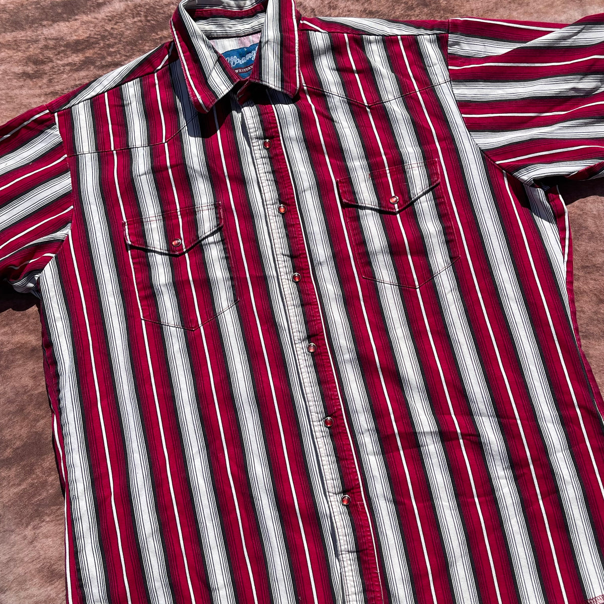 Wrangler Pearl Snap - Large (Short Sleeve)