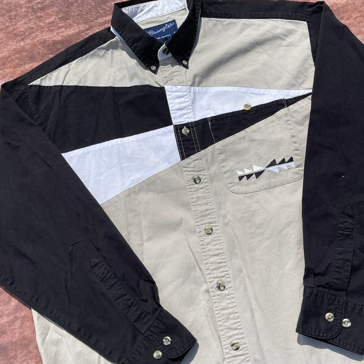 Wrangler Button Up - Looser Fitting Large