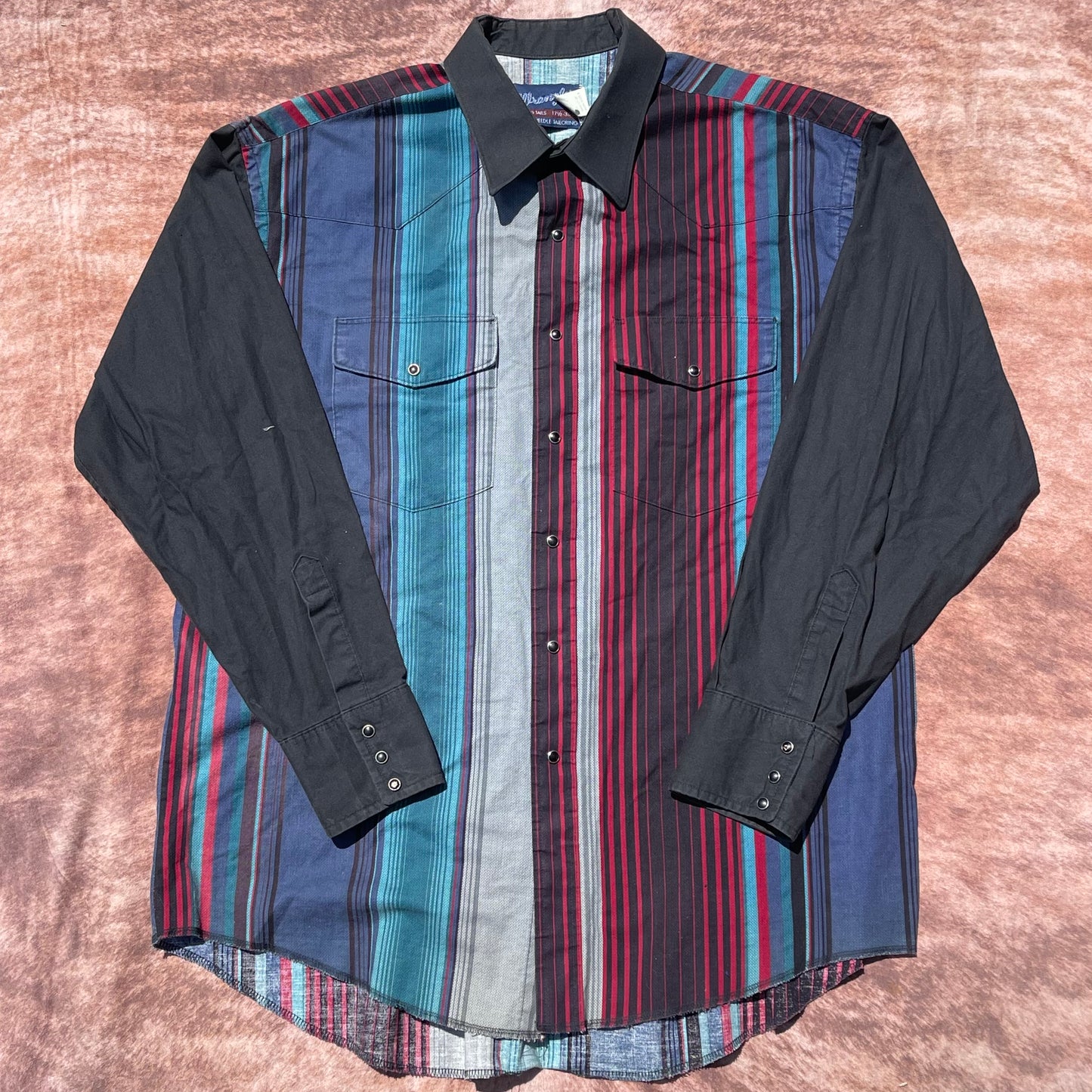 Wrangler Pearl Snap - XL (17 1/2-35)