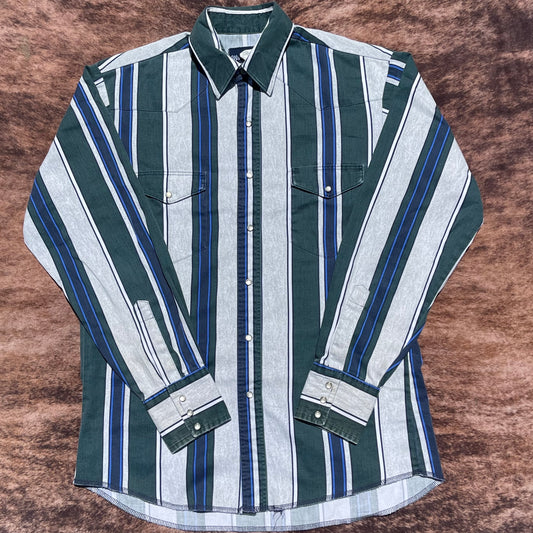 Wrangler Pearl Snap - Tighter Fitting Medium