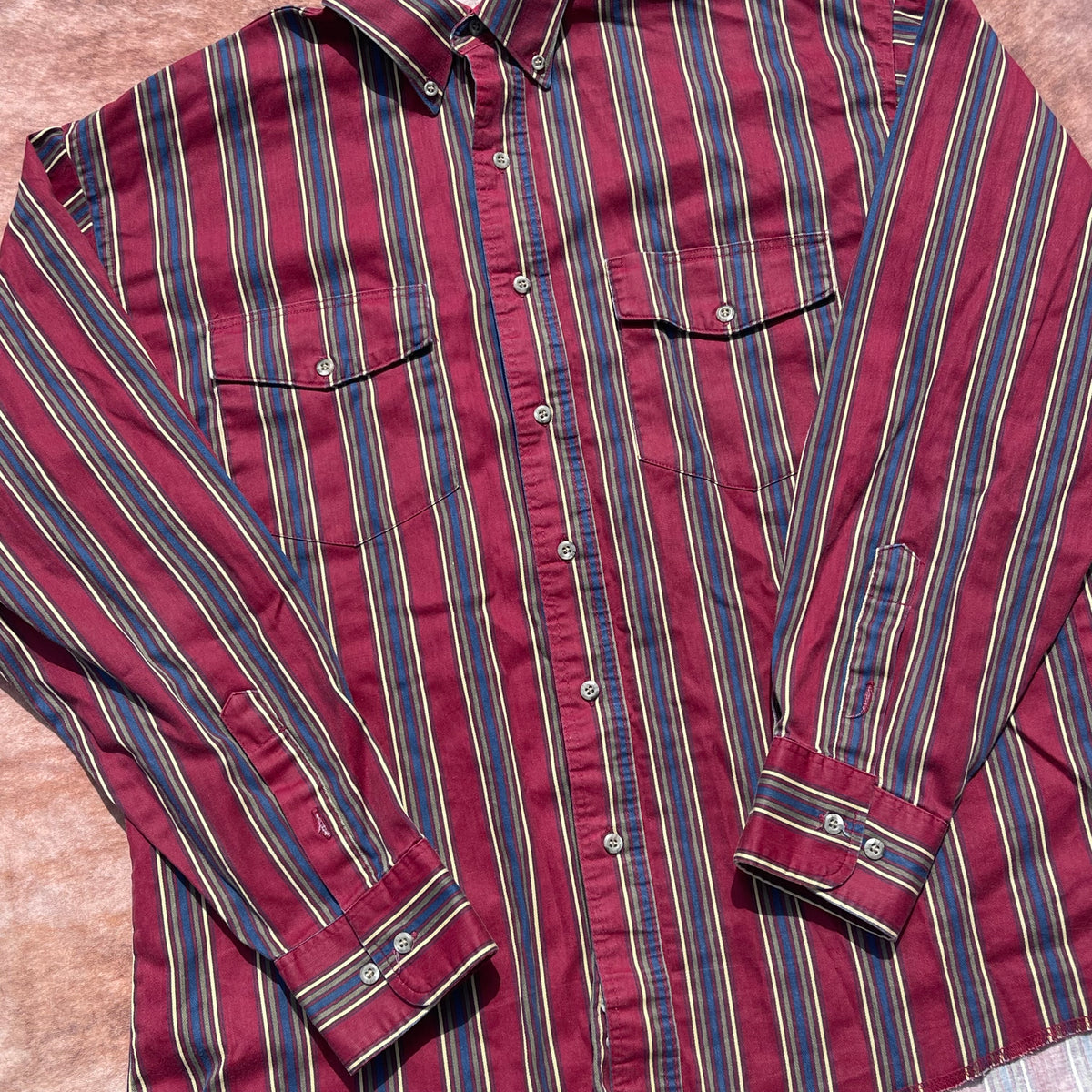 Wrangler Button Up - Large (16 1/2-35)