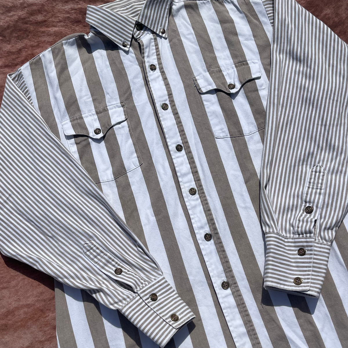 Panhandle Slim Button Up - Large (16 1/2)