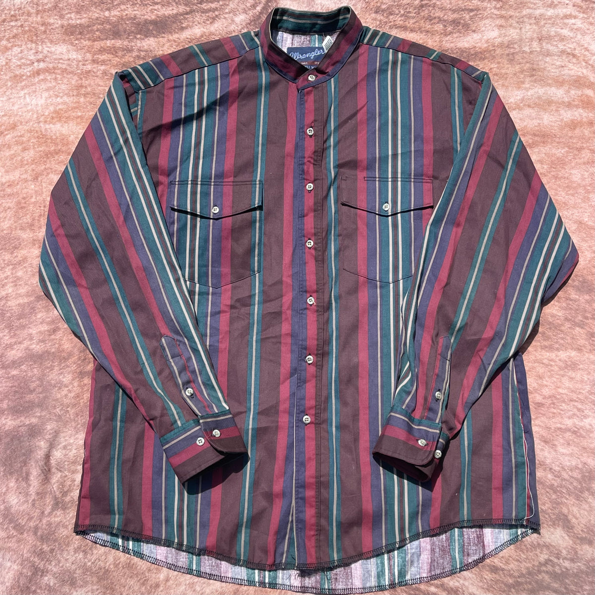Wrangler Button Up - Looser Fitting XL (17 1/2-36)(Banded Collar)