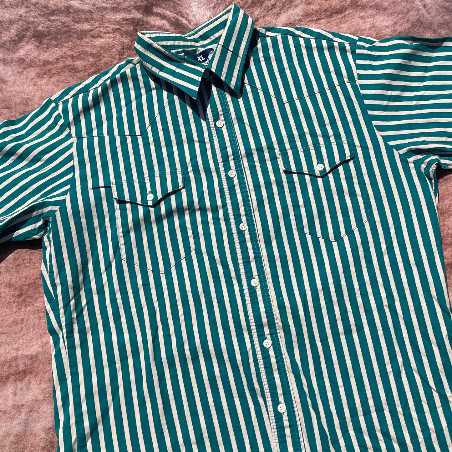 Wrangler Button Up - Large (Short Sleeve)