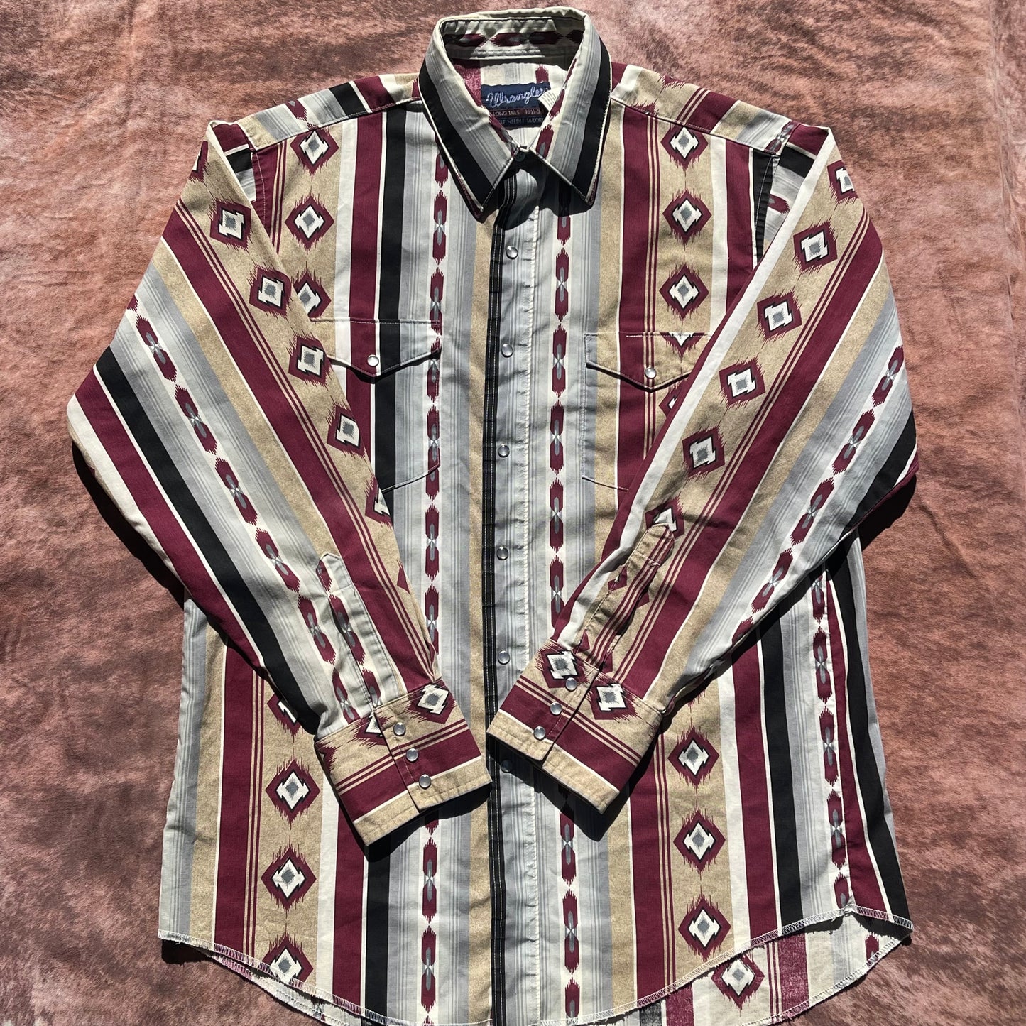 Wrangler Pearl Snap - Large (16 1/2-34)