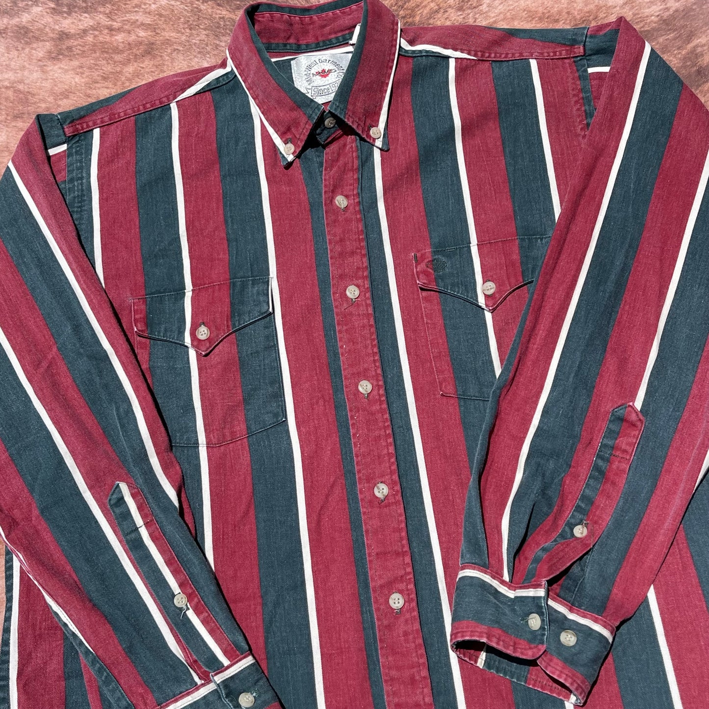 Midwest Garment Co Button Up - Large (16 1/2)
