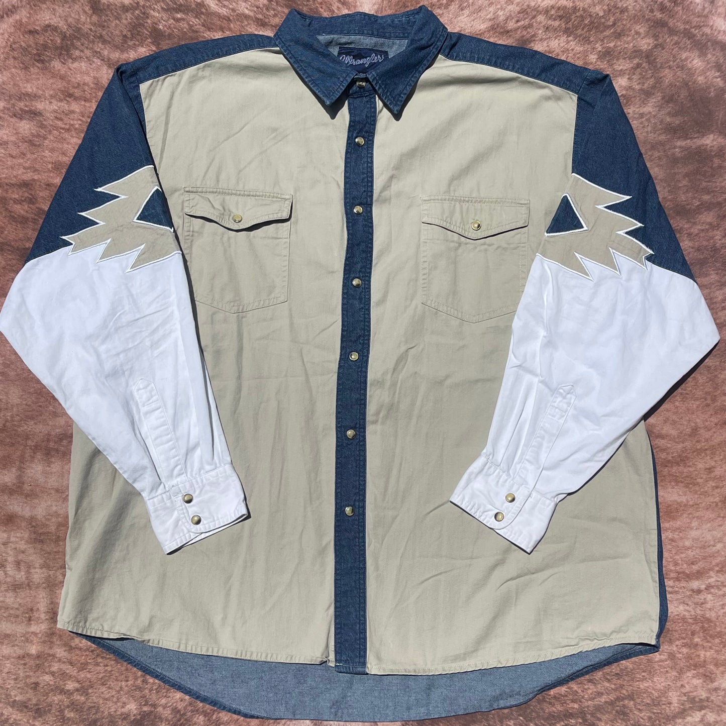 Wrangler Pearl Snap - Looser Fitting XXL