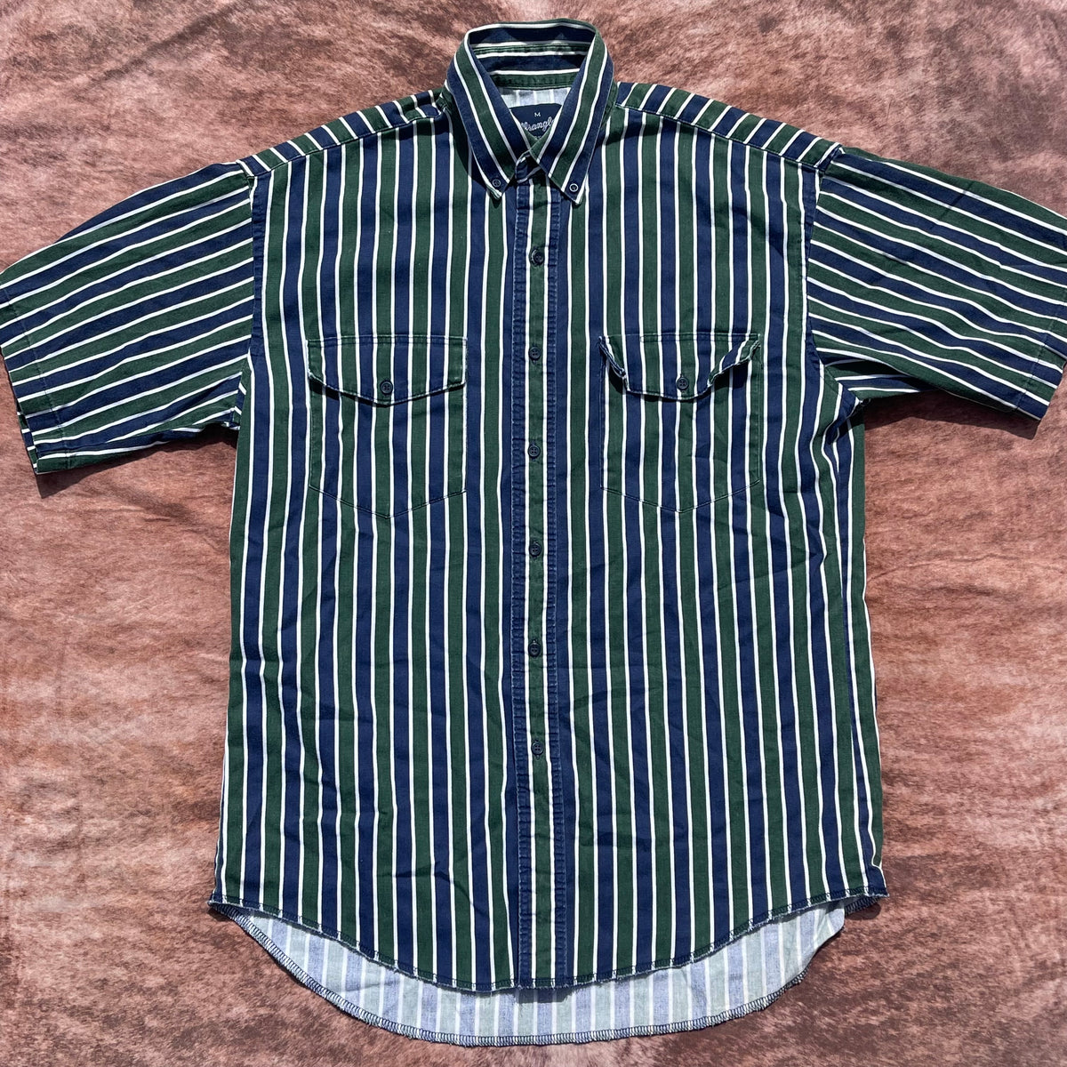 Wrangler Button Up - Medium (Short Sleeve)
