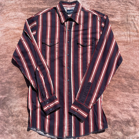 Wrangler Pearl Snap - M/L TALL