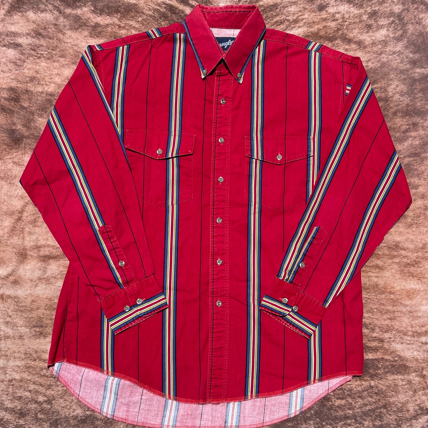 Wrangler Button Up - Large (16 1/2-34)