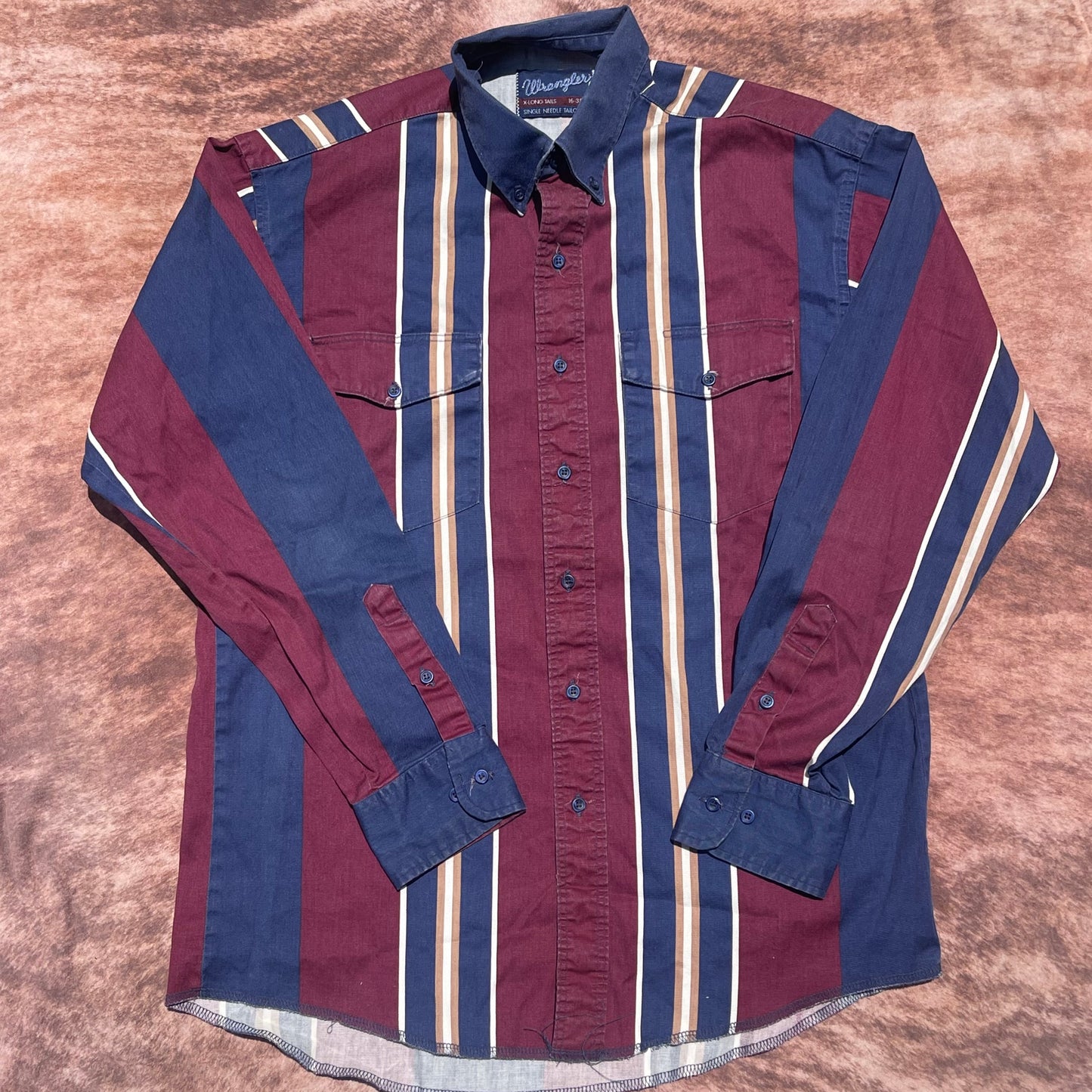 Wrangler Button Up - Looser Fitting Medium (16-35)