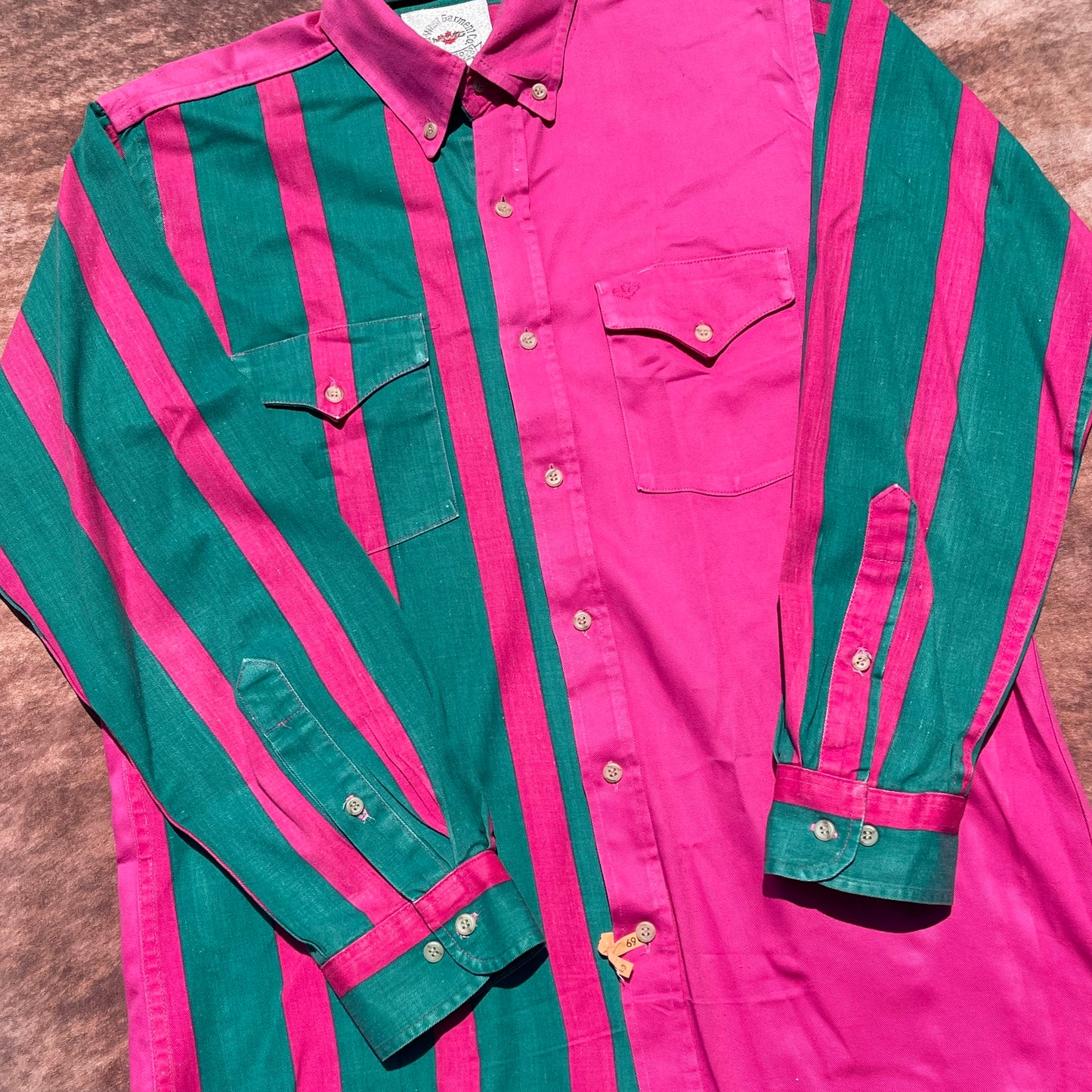 Midwest Garment Co Button Up - Medium (15 1/2)
