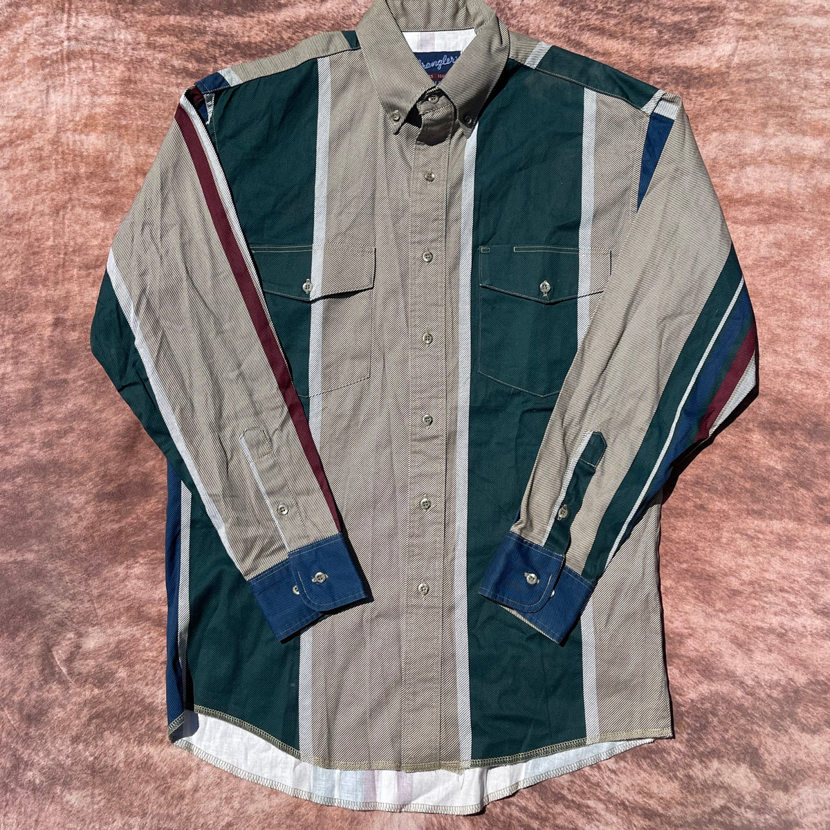 Wrangler Button Up - Medium (15 1/2-33)