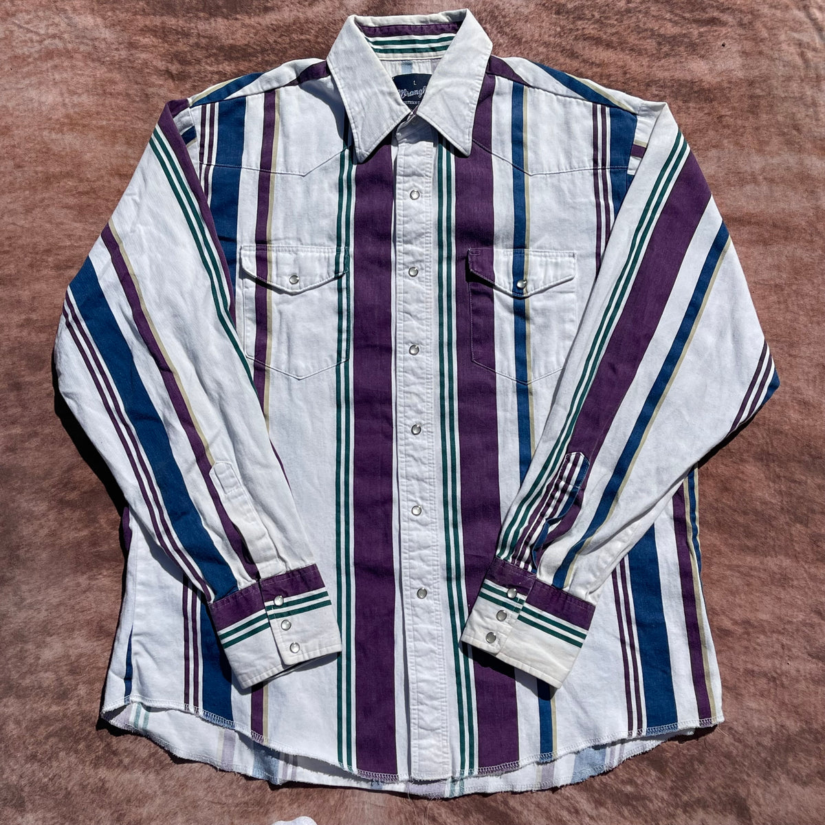 Wrangler Pearl Snap - Large
