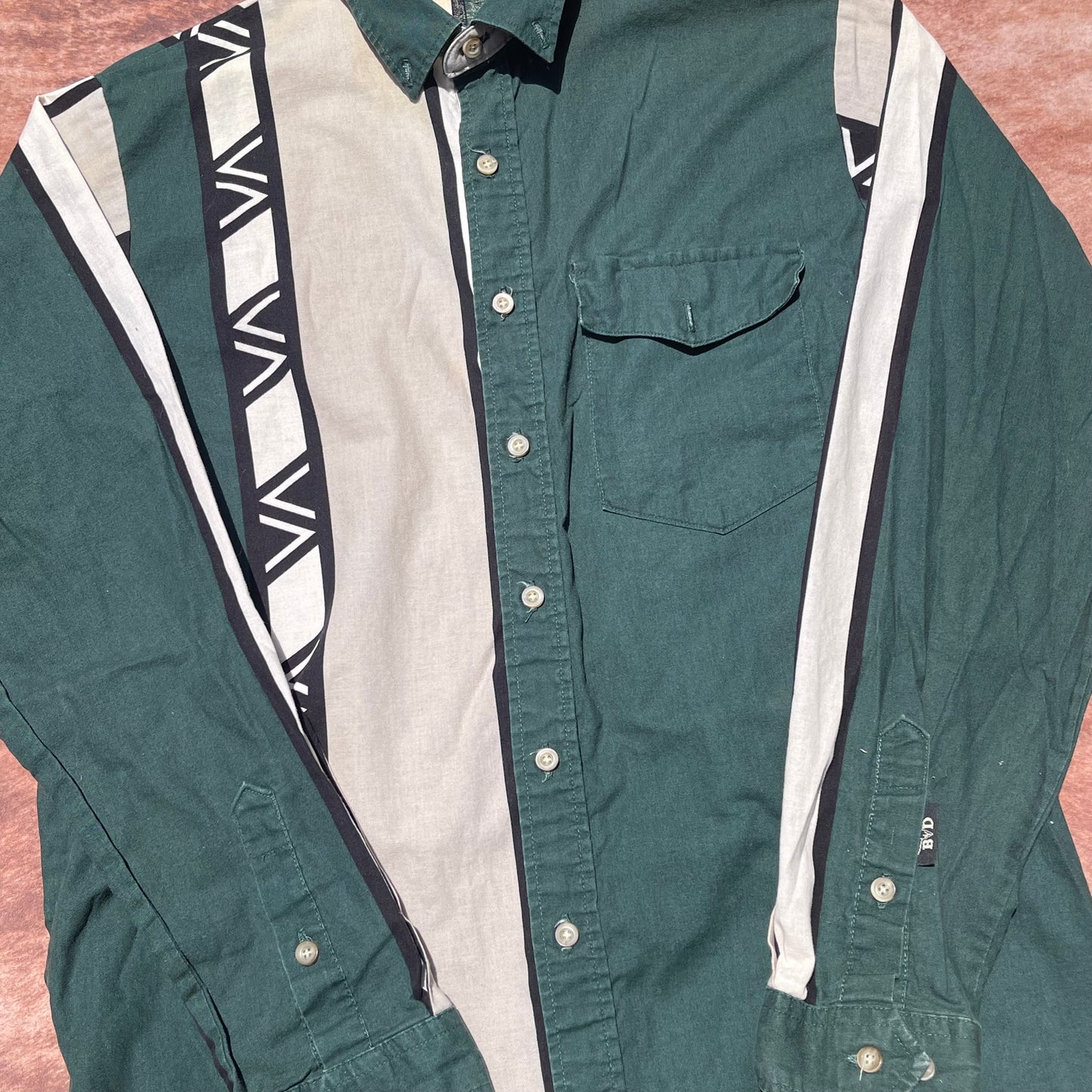 Brooks n Dunn Panhandle Slim Button Up - M/L (16 1/2-35)